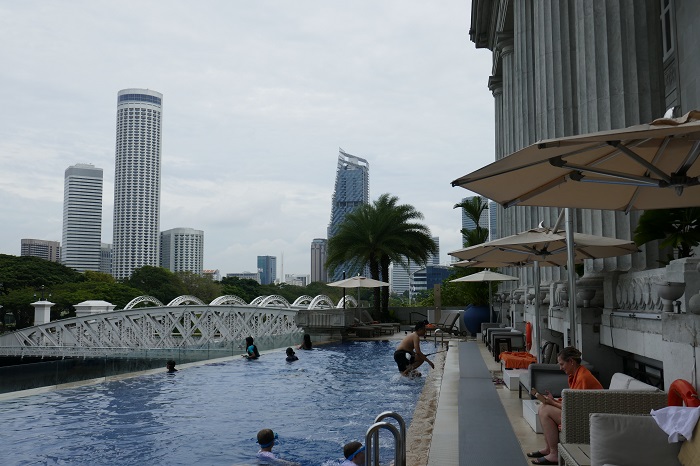 Fullerton Hotel Pool