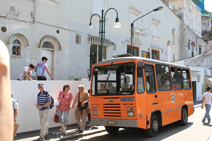 Capri Bus