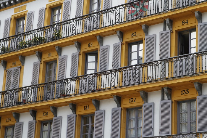 Numbered balconies